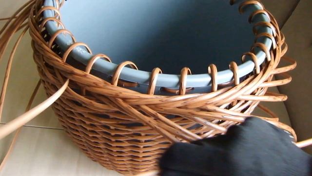 Объемная косичка колосок. Мастер-класс. Кашпо из полиротанга смотреть онлайн