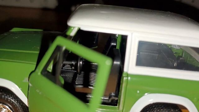 1973 Ford Bronco 1/32 Scale review смотреть онлайн