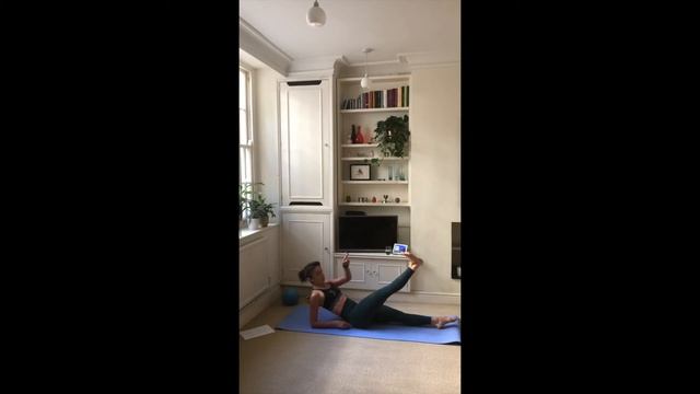 Mat Pilates 9 -Energising & fullbody смотреть онлайн