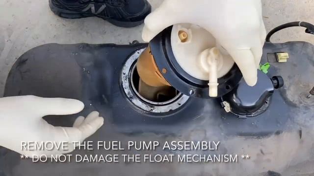 Toyota MR2 Spyder CEL P0440 EVAP Code - Fill Check Valve and Fuel Pump Assembly Gasket смотреть онлайн