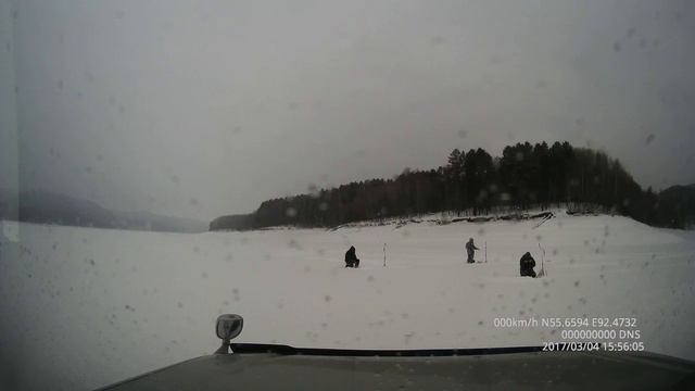 Зимняя рыбалка на Красноярском водохранилище смотреть онлайн