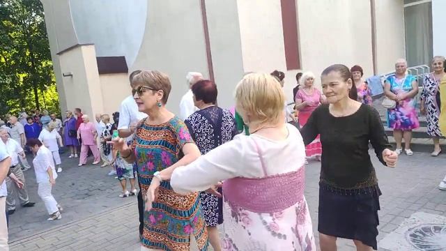 Ай, девушка.........09.07.23 Гомель парк Луначарского ? смотреть онлайн