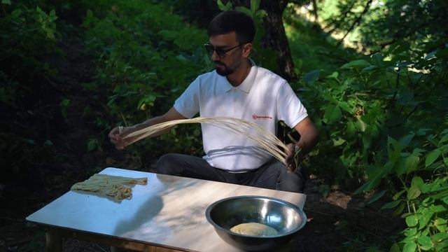 Lagman – Uzbek Beef Noodle Soup With Vegetables | Mazza
