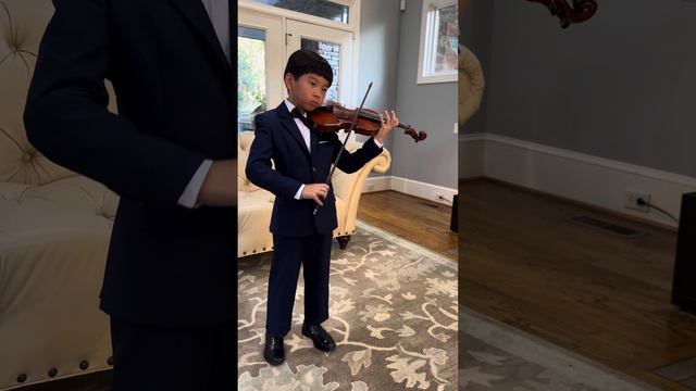 Andrew Theo Lim, 7 years old, Violin Concerto in A minor, Op. 3, no. 6, 3rd movement. A. Vivaldi смотреть онлайн