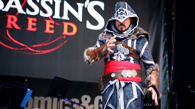 Gli Assassini hanno invaso il Lucca Comics! [HD] | Assassin's Creed | 20th Century Fox смотреть онлайн
