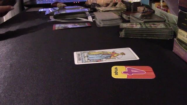 Почему он бездействует!? 4 Короля! 2 часть) #4королятаро #онлайнрасклад смотреть онлайн