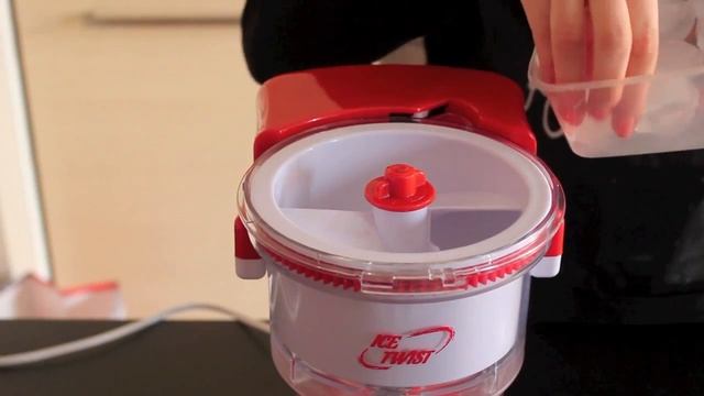 Macchina per granita - Electric ice shaver смотреть онлайн