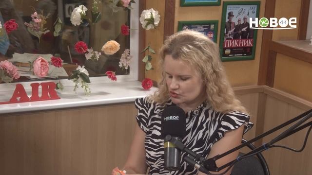 ПОНЕДЕЛЬНИК-РУКОДЕЛЬНИК | КСЕНИЯ РАШЕВА — МАСТЕР ПО ИЗГОТОВЛЕНИЮ БРОШЕЙ ИЗ БИСЕРА смотреть онлайн