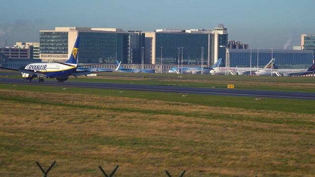 [4K] Brussels National Airport {BRU/EBBR} early morning planespotting смотреть онлайн