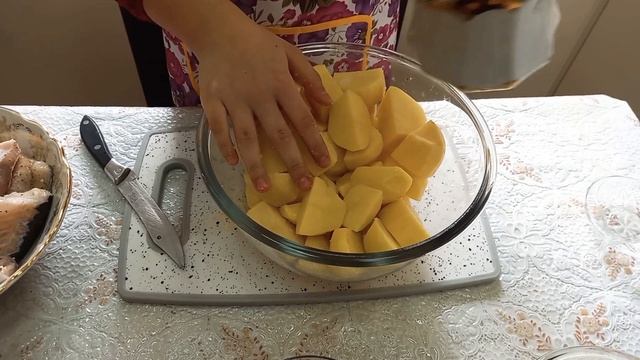ВКУСНЕЙШАЯ РЫБА с овощами в духовке - просто люблю готовить смотреть онлайн