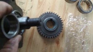 Минитрактор Синтай 180.  К "бою" готов. Ремонт ВОМ, замена подшипников. Какое масло лить в КПП?