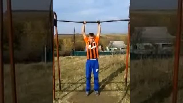 Простые трюки на турнике смотреть онлайн