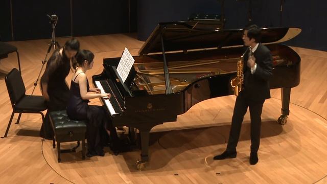 Brahms: Sonata in f minor Op.120 No.1 - 2/4 - Hanchao Jiang & Silei Ge смотреть онлайн