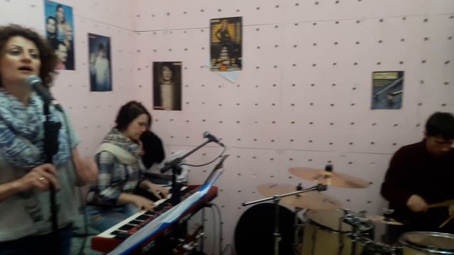 week & band "ПРОЙДУТ ГОДА.." смотреть онлайн