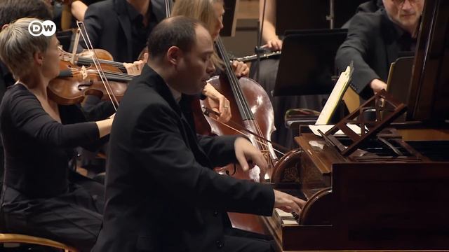 Robert Schumann: Piano Concerto | Alexander Melnikov & the Freiburger Barockorchester смотреть онлайн