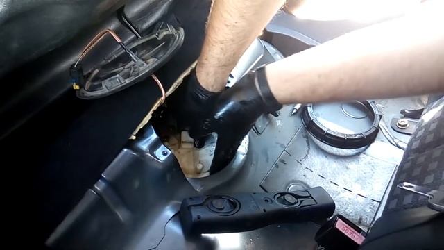 Megane II fuel leak SOLVED!! смотреть онлайн