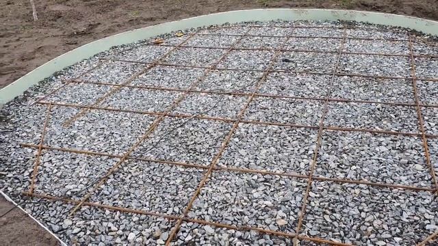 Площадка из бетона для каркасного бассейна. Технология обустройства. смотреть онлайн