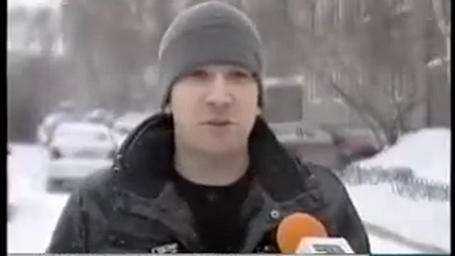 В Челябинске бьют машины мммщиков смотреть онлайн