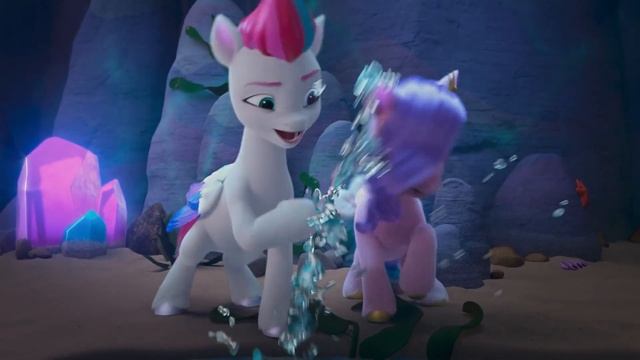 Portrait Day (Portrait Of A Princess) | MLP: Make Your Mark [HD]