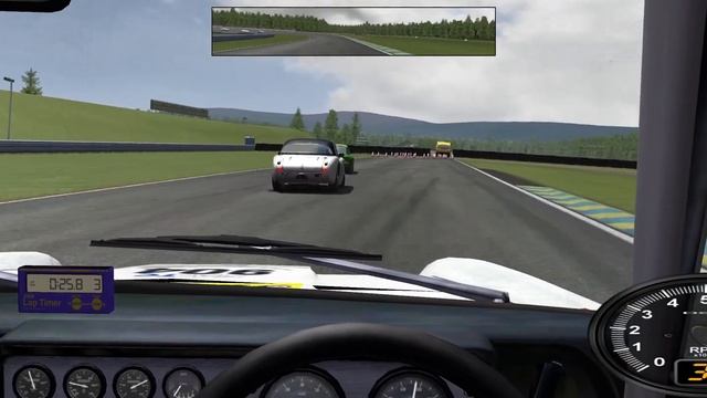 Cortina Slices Through Field In GT Legends (vanilla) смотреть онлайн