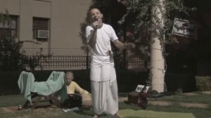 Расика Нам, Ом агьяна