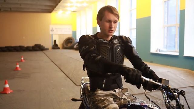 Что нужно знать о езде на мотоцикле Говорит ЭКСПЕРТ.mp4 смотреть онлайн