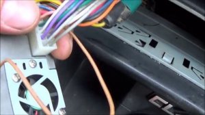 включение видео на магнитоле во время движения