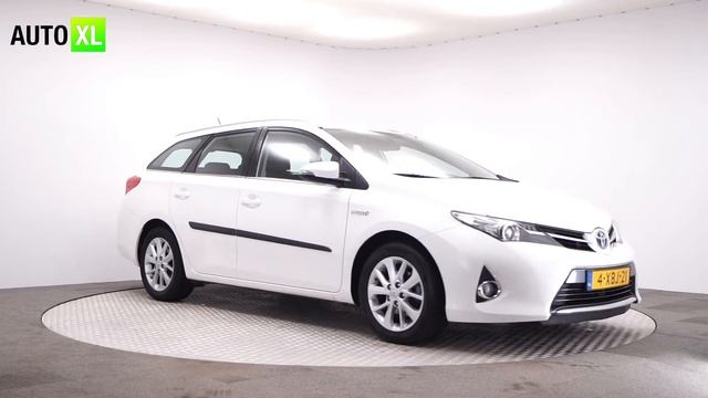 TOYOTA AURIS TOURING SPORTS 1 8 HYBRID LEASE смотреть онлайн