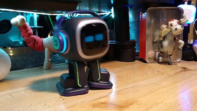 Won't Let Go by REVOLT - EMO Dance # 02 featuring Chirac смотреть онлайн