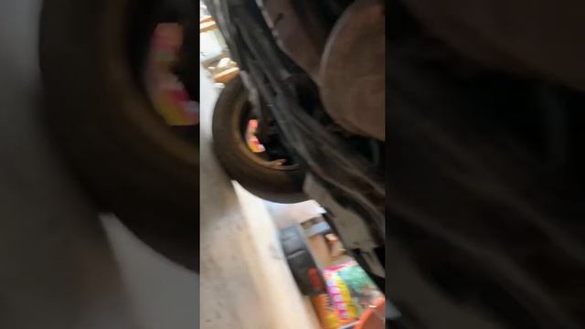 1999 Ford Escort - Shady mechanic didn’t fix issue. смотреть онлайн