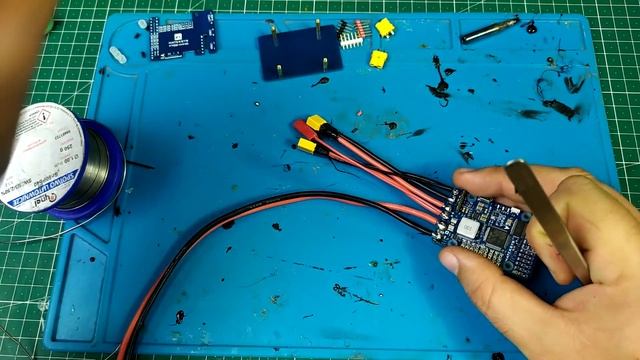 Установка Matek F722-Wing на Sonicmodell Binary 1200mm, доработка самолета и подключение FPV.