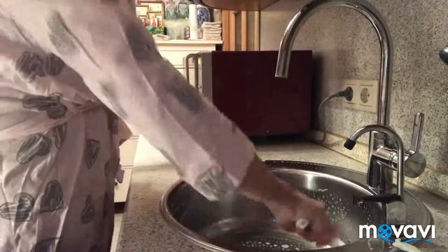 КАК Я ЧИЩУ КРАН И МОЙКУ НА КУХНЕ смотреть онлайн