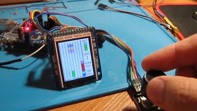 Columns in Arduino смотреть онлайн