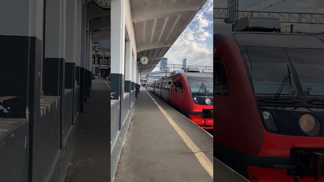 ￼ рельсовый автобус ра2 Санкт-Петербург — Выборг отправляется с финляндского вокзала ￼ смотреть онлайн