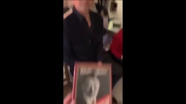 French boy gets ‘Mein Kampf’ instead of ‘Minecraft’ for Christmas - Grandfather gets him Mein Kampf смотреть онлайн