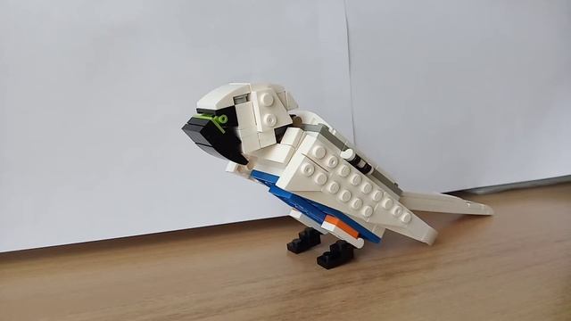 Моя новая самоделка// ПОПУГАЙ ИЗ ЛЕГО// смотреть онлайн