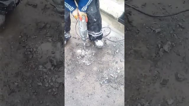 Капают асфальт))))) смотреть онлайн