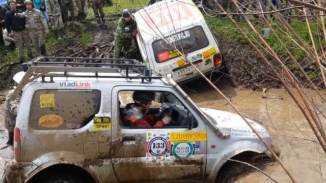 Suzuki Jimny и НИВА добираются до точки (OFF-ROAD 4x4 Трофи рейд, Джип триал) смотреть онлайн