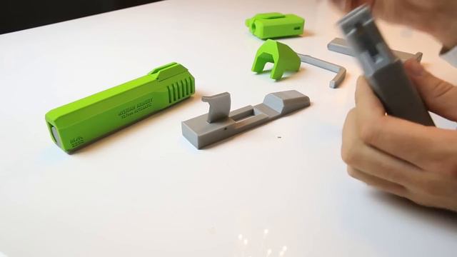 3-D Printing & Coloring the M6 G Magnum Pistol from Halo смотреть онлайн
