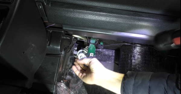 Замена краника печки на НИВА 21214 NIVA 4x4  2012 года