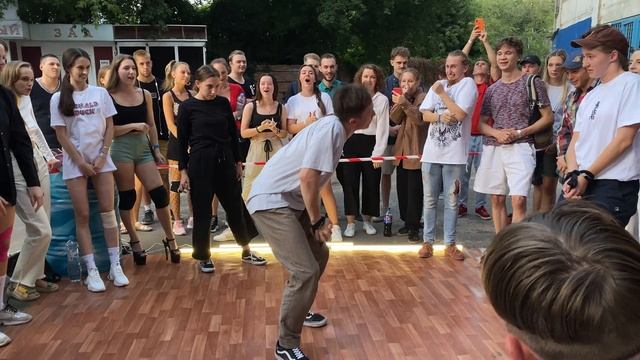 Boogaloo Qbert / 1 круг / The last hero смотреть онлайн