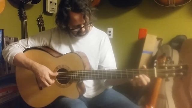 Tellier Bubinga Baritone смотреть онлайн