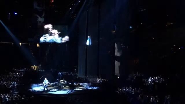 Muse - Uprising, Part 1 [HD Live @ Oracle Arena, Oakland 12/15/2015] смотреть онлайн