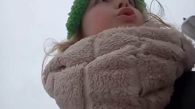 ПУТЕШЕСТВИЕ В ЧУЖОМ РАЙОНЕ ушли в храм смотреть онлайн