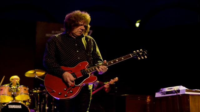 Gary Moore - Parisienne Walkways [Backing Track] смотреть онлайн