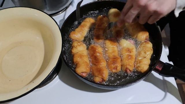 Сосиськи в тесте как всегда вкусно=) смотреть онлайн