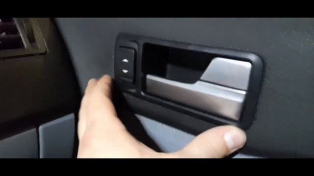 Ford Focus - Ford C-Max - ПОДСВЕТКА РУЧЕК ДВЕРЕЙ смотреть онлайн
