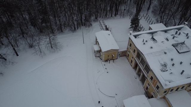 Полет над зимней заснеженной Сергеевкой. Пятница, 15 декабря 2023 г