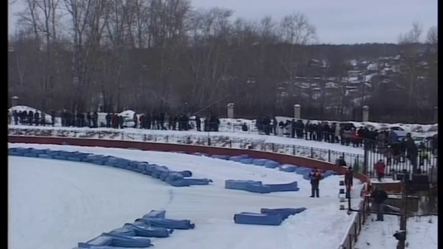 ЧЕМПИОНАТ РОССИИ. ГОНКИ НА ЛЬДУ. КЛАСС 500СМ3 1 ЭТАП.5 серия заездов. смотреть онлайн