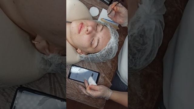 Снятие ресниц, подготовка к наращиванию ресниц. Успей за 15 мин смотреть онлайн